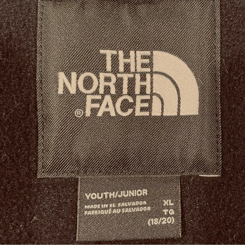 The North Face ‘95 Retro Youth Denali Print Jacket Size: XL (18/20)